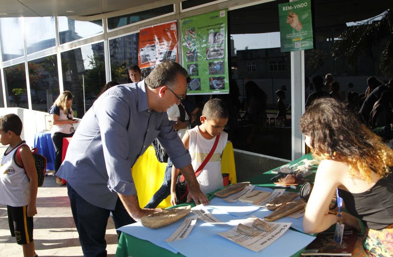 Caravana da CiÃªncia promove trÃªs dias de imersÃ£o no mundo da ciÃªncia no Parque Madureira