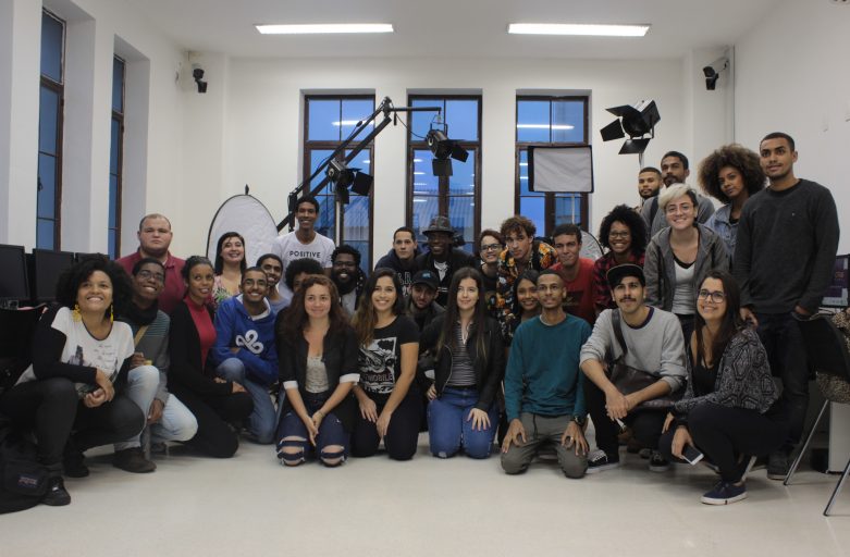 Curso de cinema da Nave de Triagem leva jovens a Londres